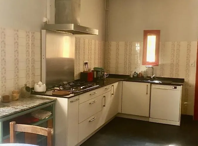 Château De Vertheuil *